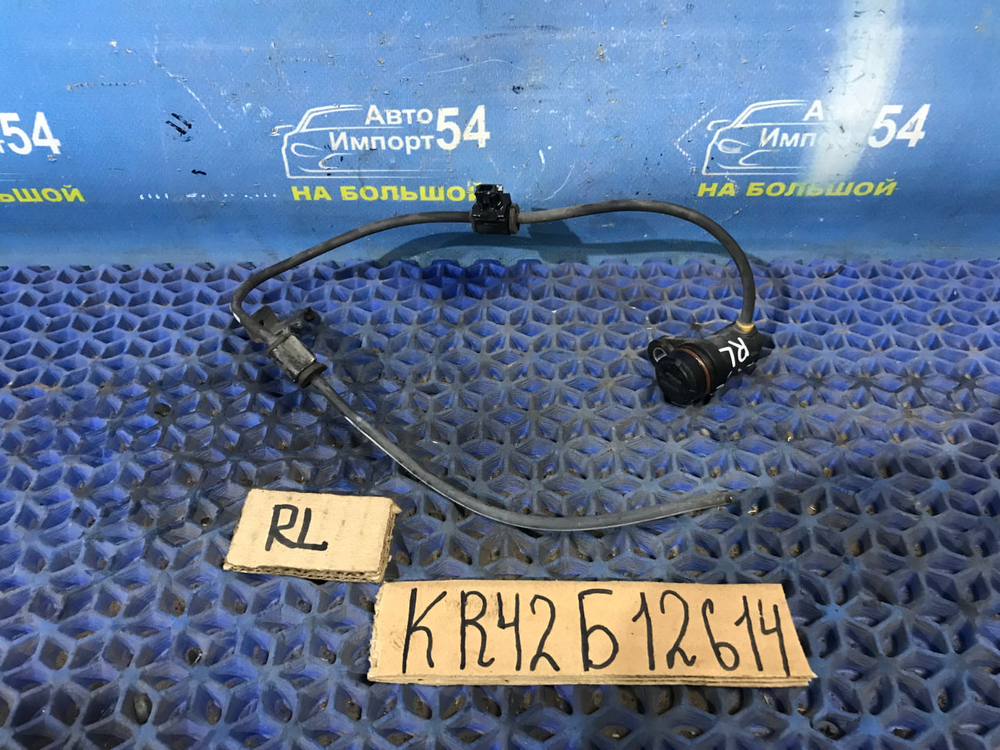 Датчик ABS задний левый TOYOTA TOWNACE NOAH 1996-2007