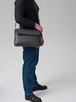 Мужская кожаная сумка Levi DBR 7115 темный лес