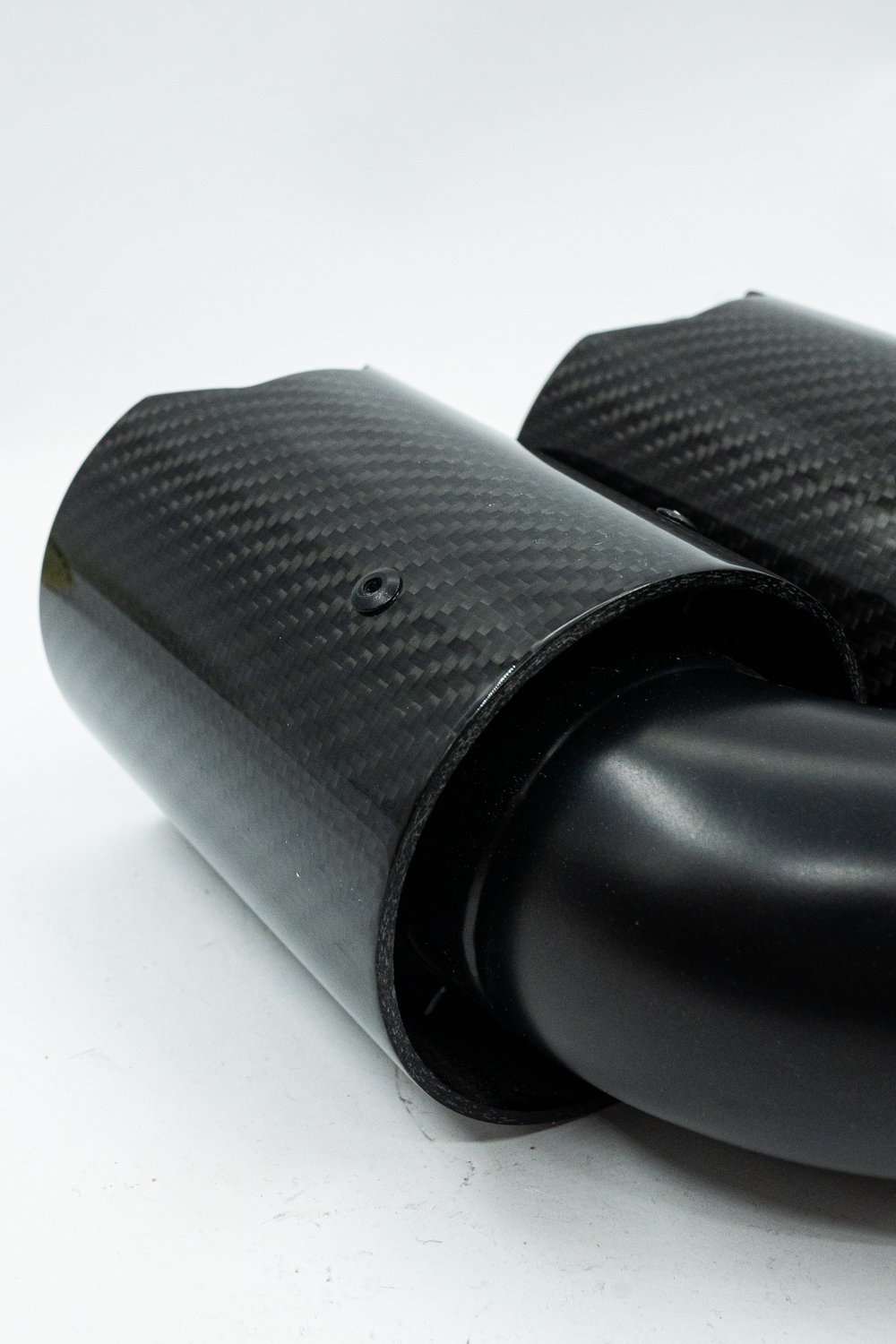 Насадка на глушитель AFM2-63-93L карбон ЧЕРНАЯ бок вход