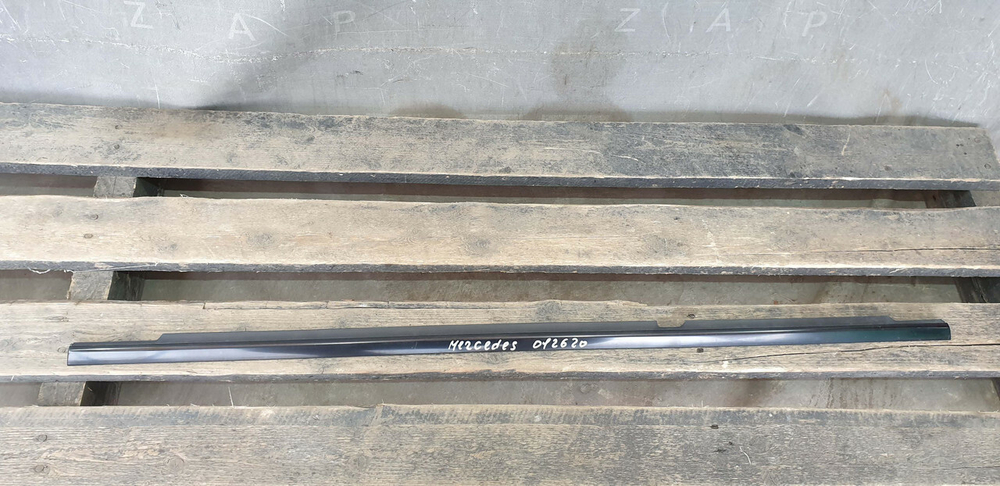 Молдинг двери задней левой Mercedes GLS (X166) 12-19 Б/У Оригинал A1667354100