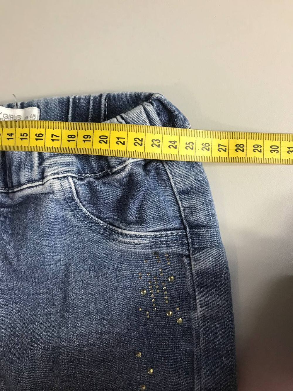 Джинсы Gloria Jeans со стразами, на 4/5 лет