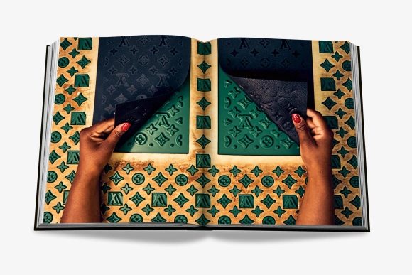 Книгa Assouline Louis Vuitton Manufactures