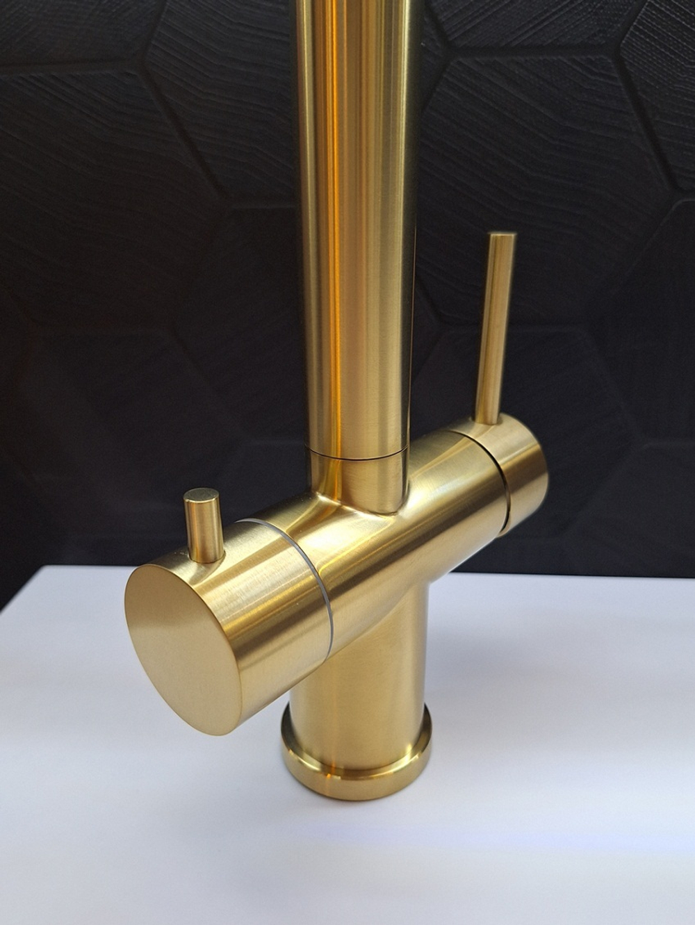 Смеситель для кухни с гибким изливом AltroBagno Flusso 050202 BG