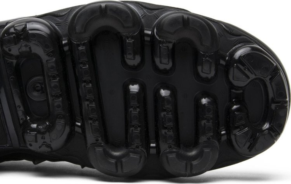 Air vapormax triple black price top