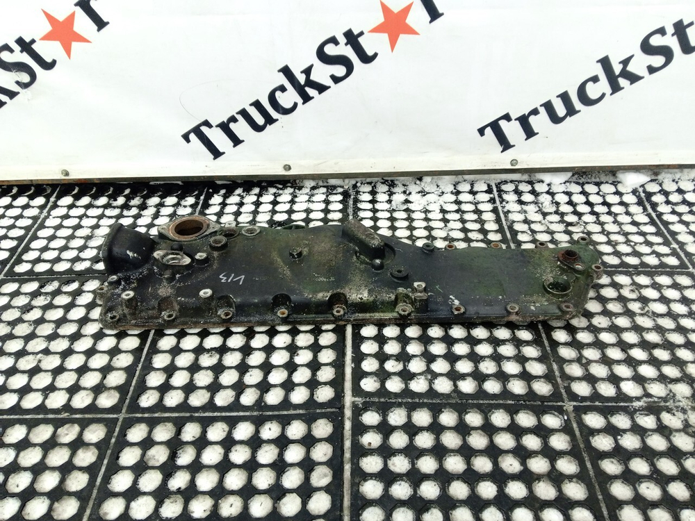 Крышка масляного радиатора