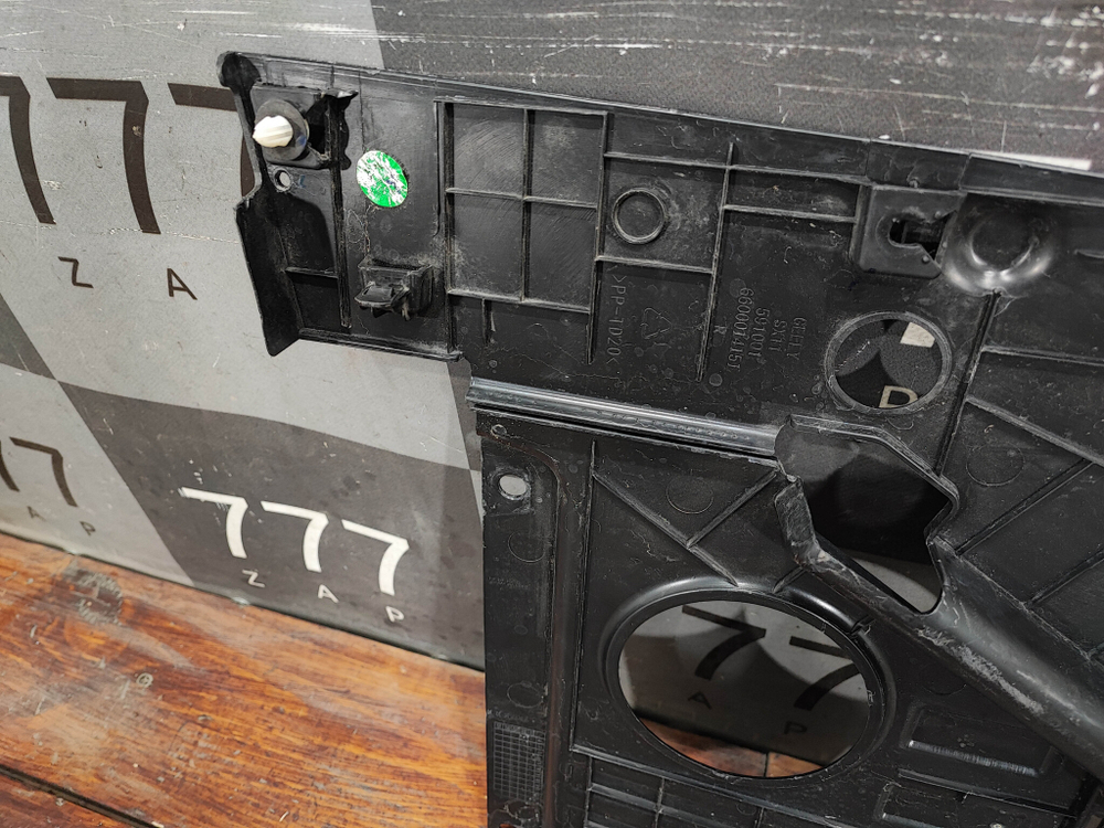 Накладка подкапотная Geely Coolray 19-нв Б/У Оригинал 5035051000