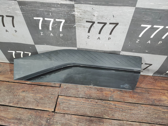 Накладка двери задней правой Jetour Dashing 22-нв Б/У Оригинал F165500240CA