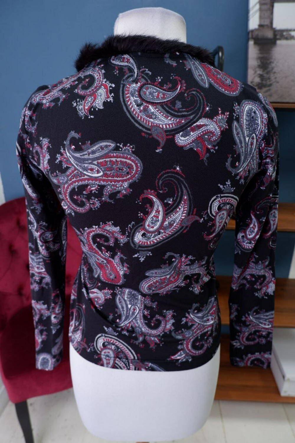 Джемпер необычный 42 размер