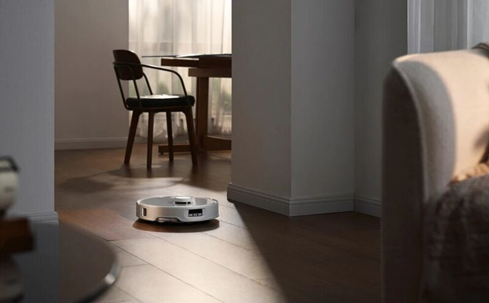 Робот-пылесос Roborock Qrevo EdgeC с многофункциональной станцией самоочистки - черный