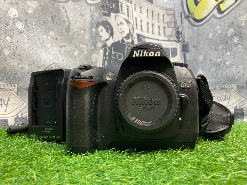 Nikon D70s Покупка/Продажа