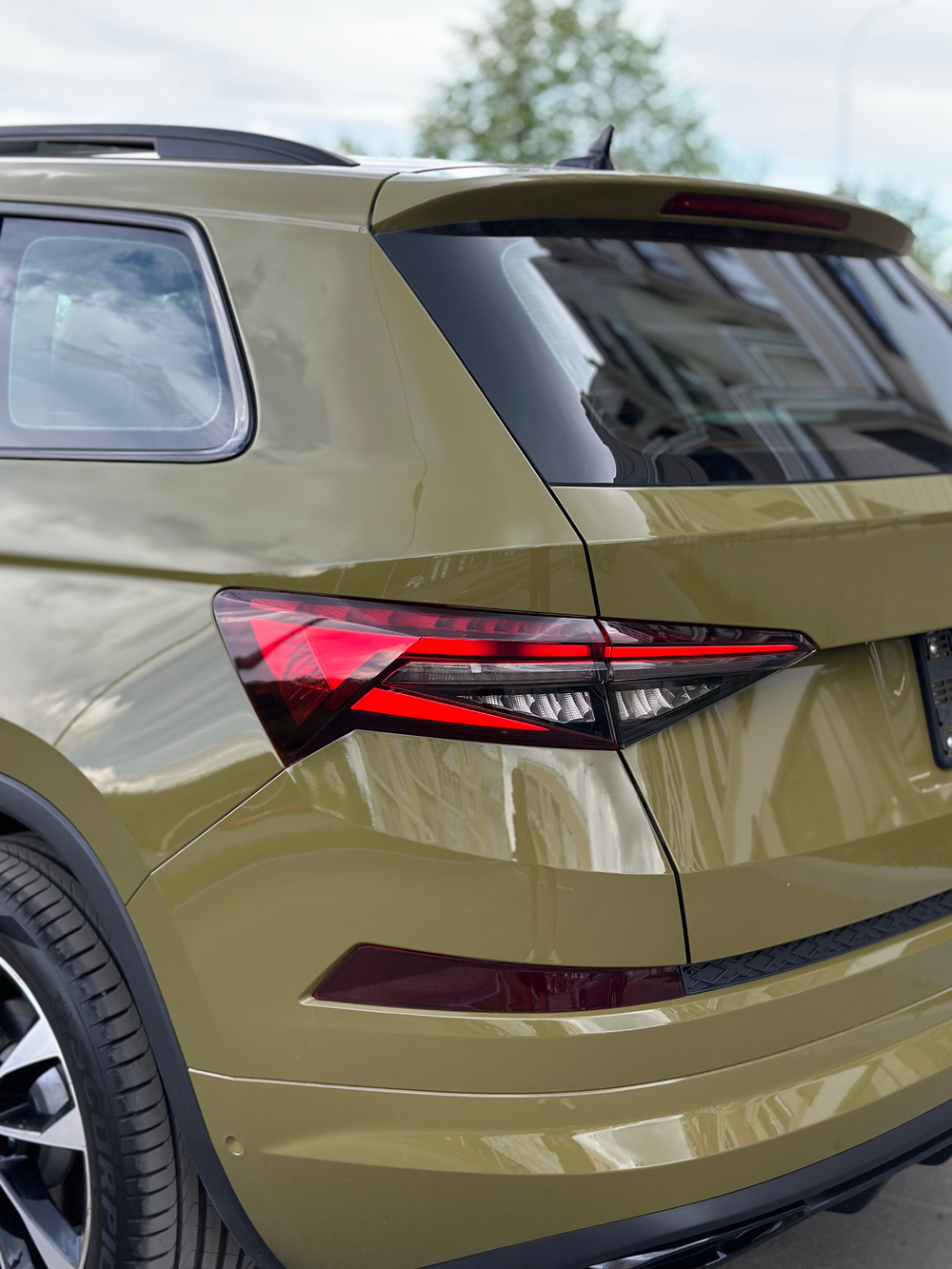 Оклейка цветным полиуретаном