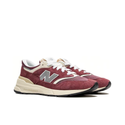 New Balance 997R "Light Red"