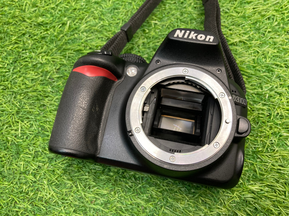 Nikon D3100 kit 18-55mm 60.000 кадров