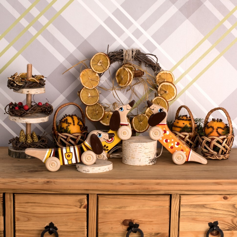 Деревянная каталка Таксик Леснушки