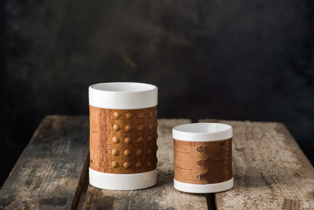 Кружка малая фарфоровая без ручки с берестой. Коллекция Dots (Пупырышки или Точки)