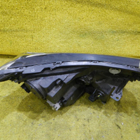 Фара левая Toyota Rav 4 CA40 (2015-2019) LED