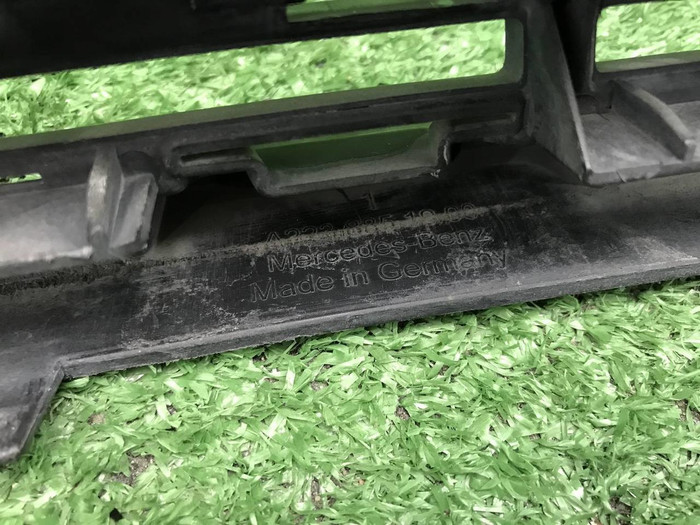 Кронштейн переднего бампера Mercedes S W223 20-нв