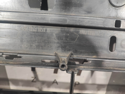 Решетка радиатора Audi A8 (D5) 17-21 Б/У Оригинал 4N0853651L