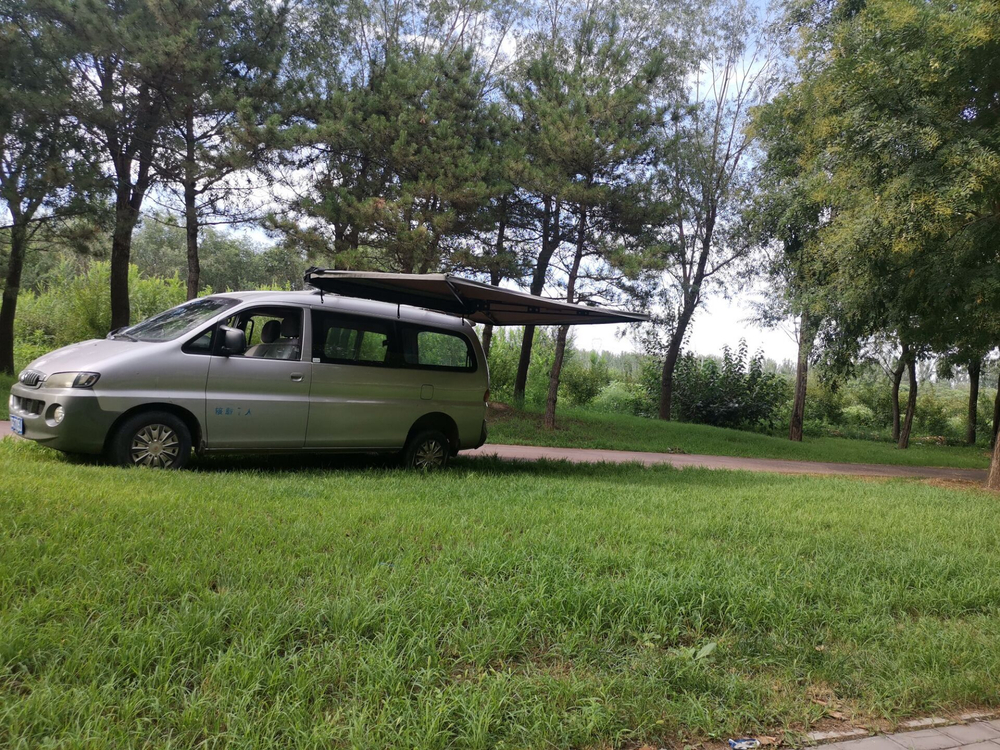 Маркиза автомобильная безопорная, веерная 2,3х2 м (левая) РИФ