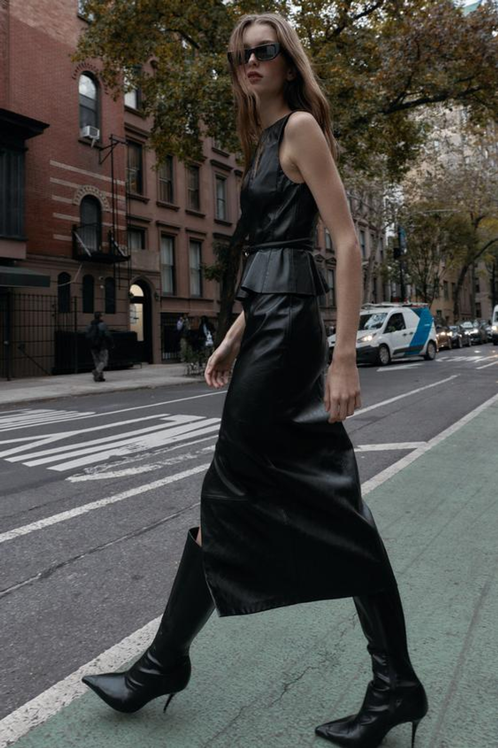 ZARA ЮБКА МИДИ ИЗ ИСКУССТВЕННОЙ КОЖИ, ЧЕРНЫЙ