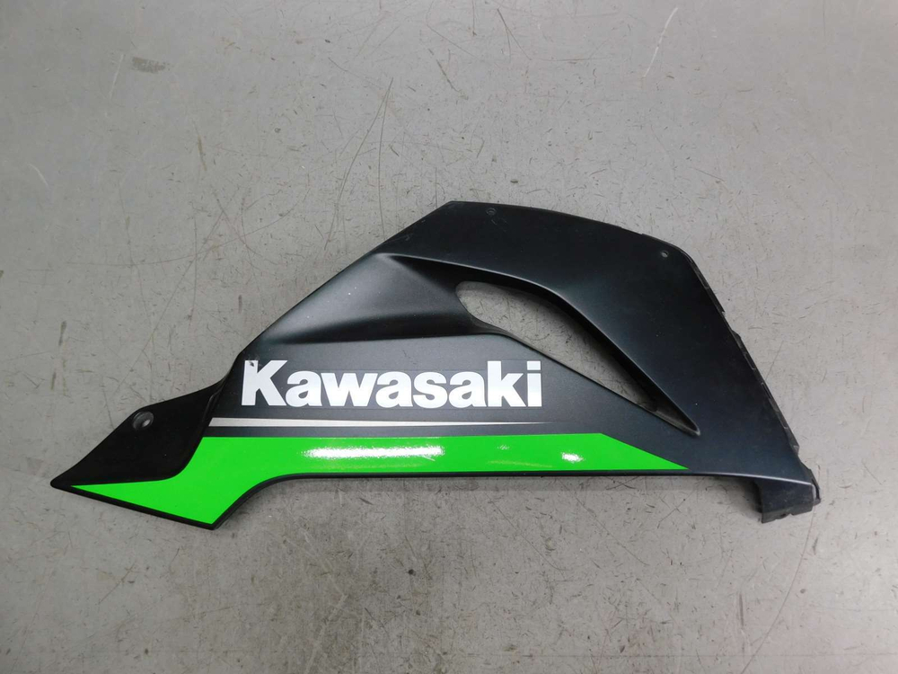 Пластик нижний правый Kawasaki ZX-6R 55028-0451 029540