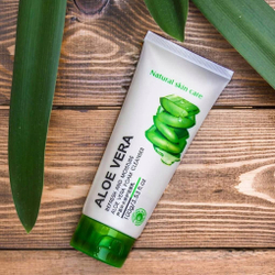 Пенка для умывания с алоэ, 100г