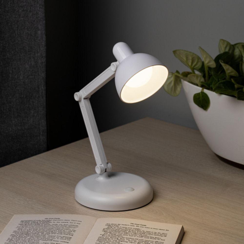 Настольный светильник ЭРА NLED-514-4W-W светодиодный белый