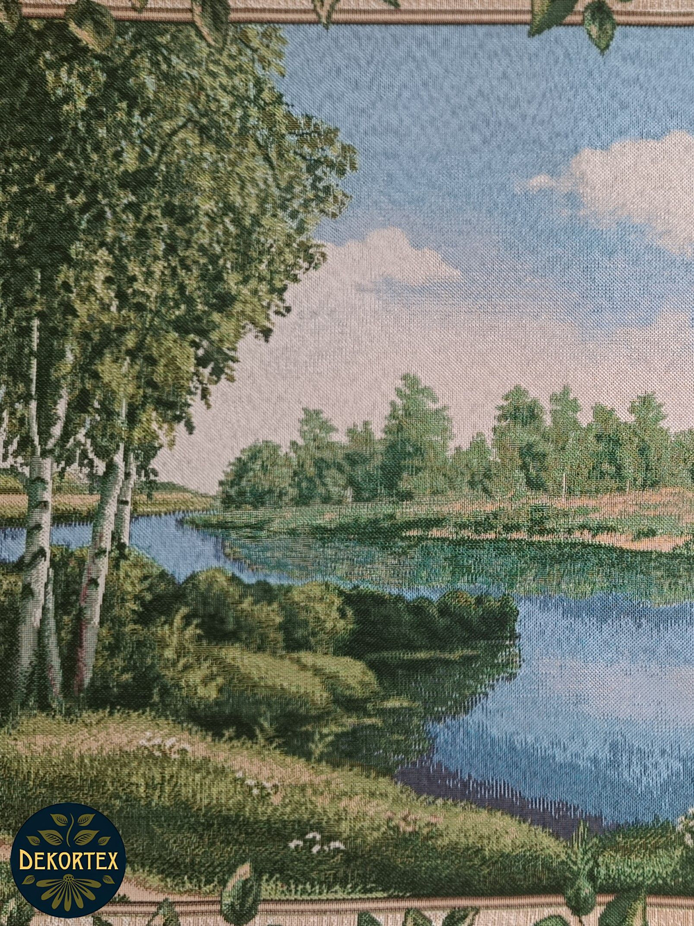 Декоративная гобеленовая наволочка для интерьерной подушки Озеро 68х47