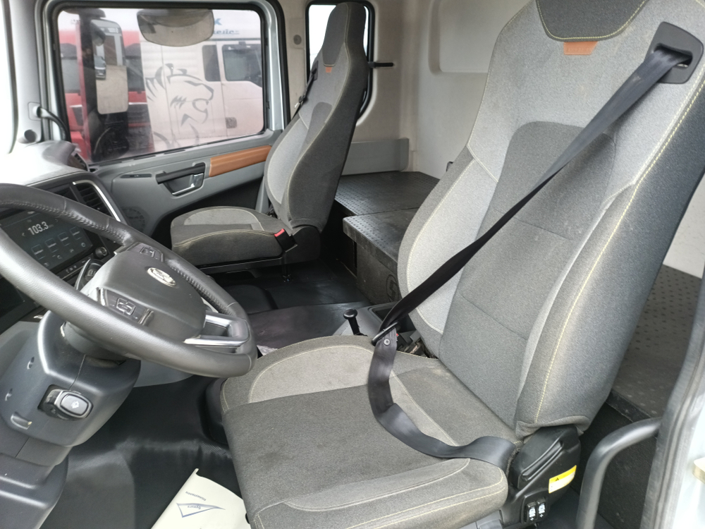 Shacman (Shaanxi) SX* 6x4 Автобетоносмеситель SX5258GJB6R384 (Дизельный, 9,7 л, 329 л.с., МТ)