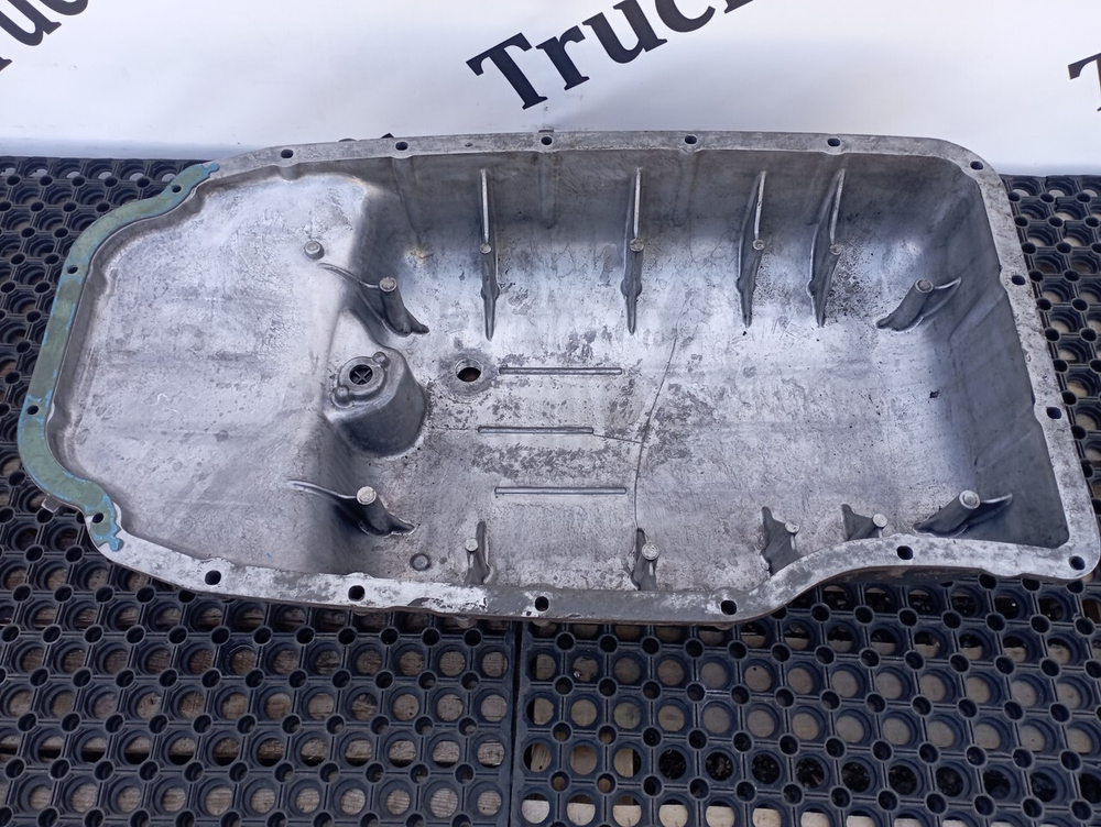 Поддон масляный двигателя