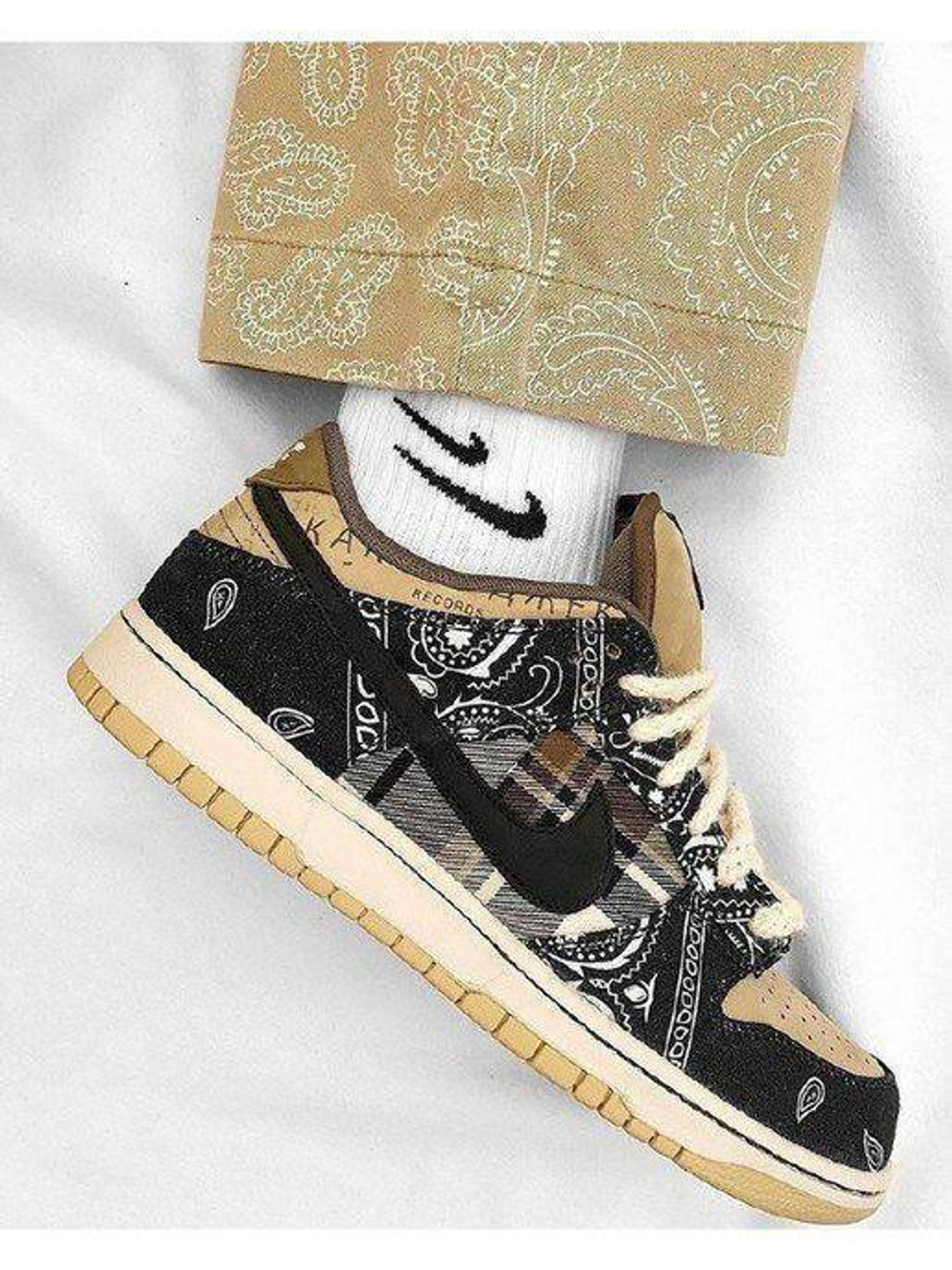 Кроссовки NIKE SB DUNK CACTUS JACK TRAVIS SCOTT