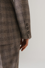 1889 Жакет женский (бежево-коричневая клетка)