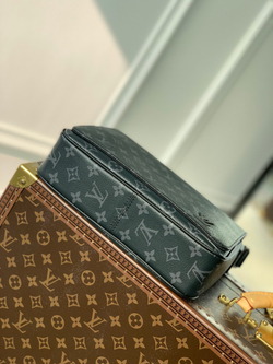 Louis Vuitton District PM Messenger Bag