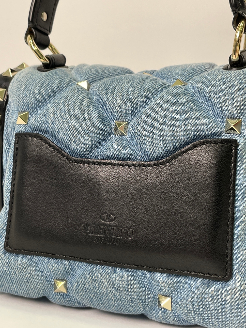 Сумка Valentino Garavani Candystud Top Handle Bag Leather