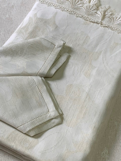 Скатерть овальная 180х360 и 12 салфеток Gamba 1010 Panna шампань