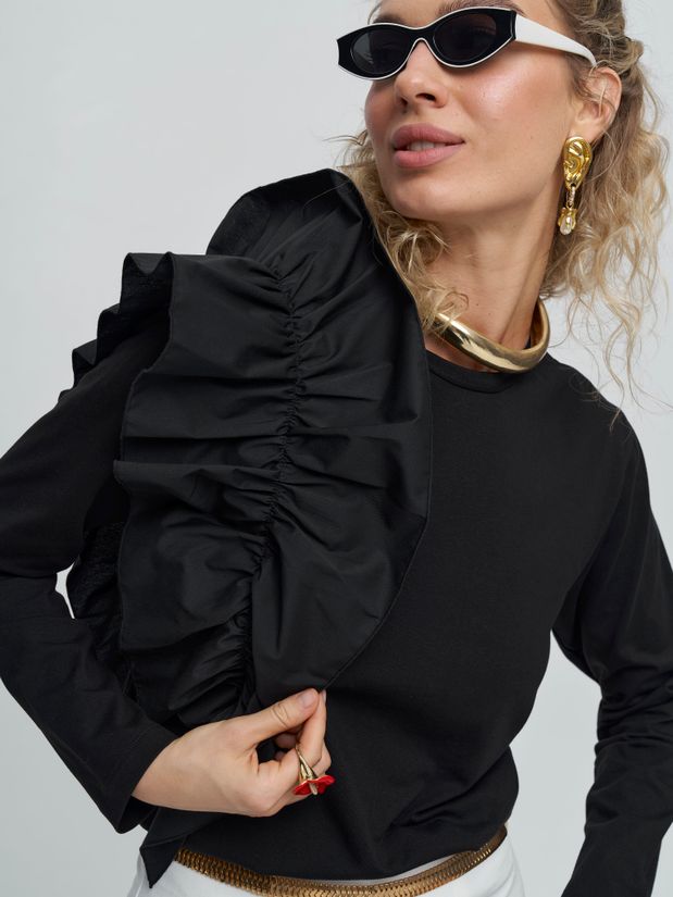 Лонгслив с воланом, черный