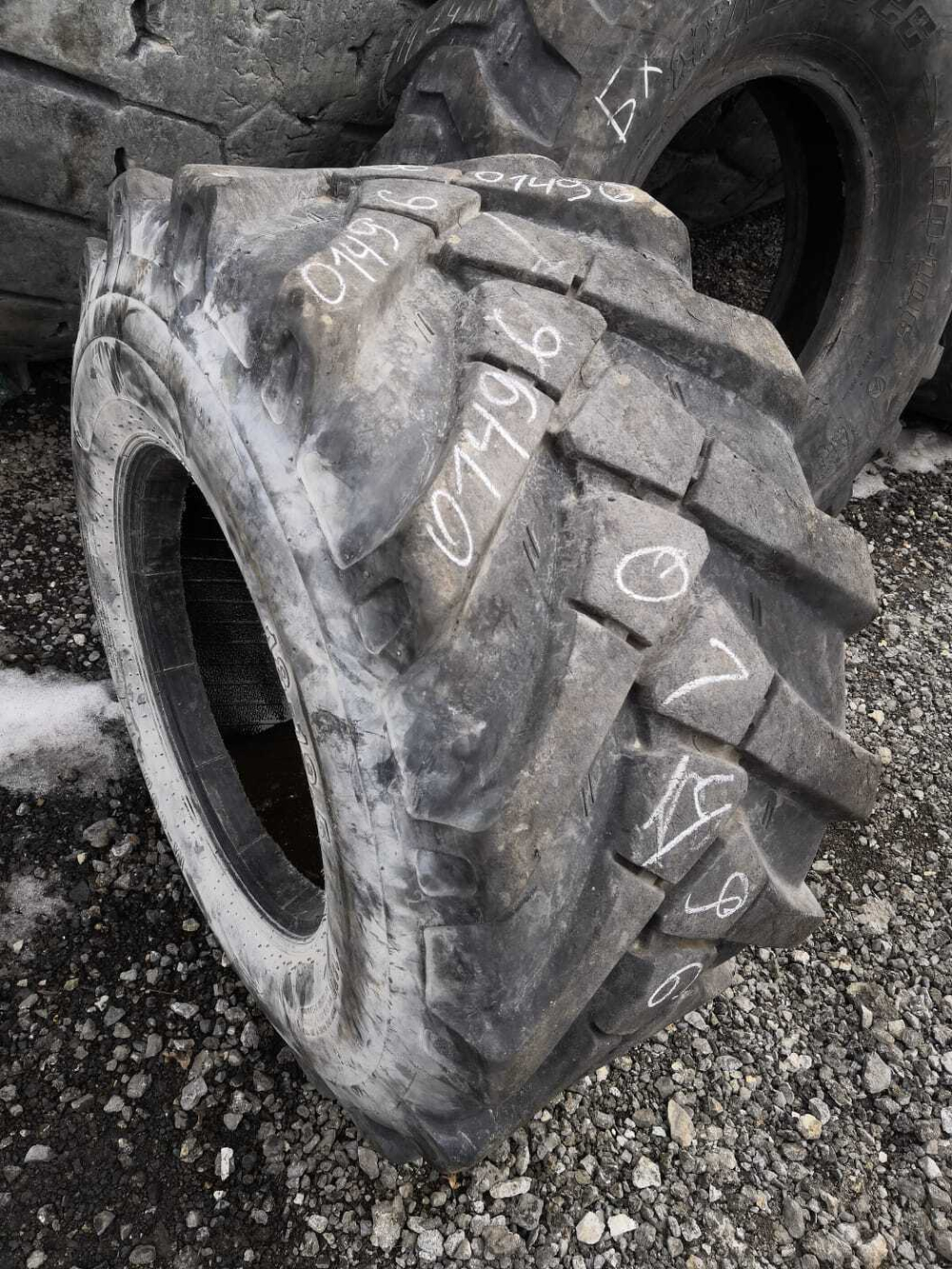 18-19.5 Fiori M-600 шина б/у