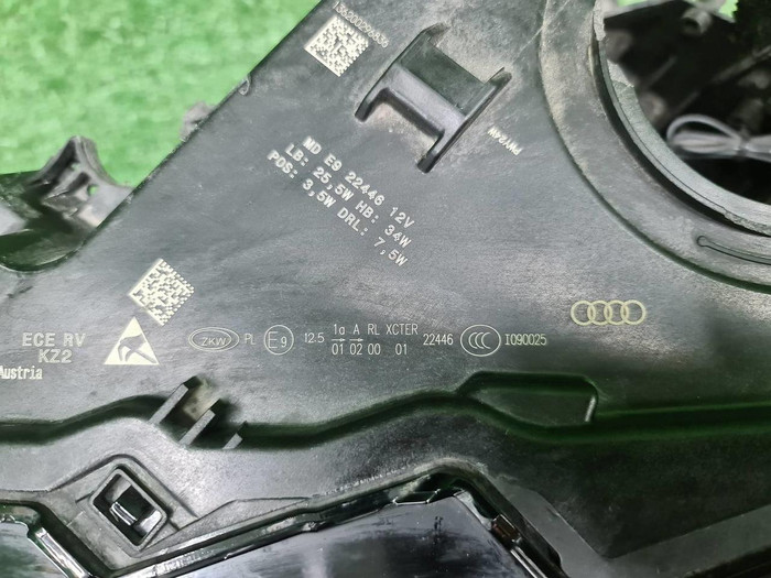 Фара левая Audi Q7 2 (2019-н.в.) LED