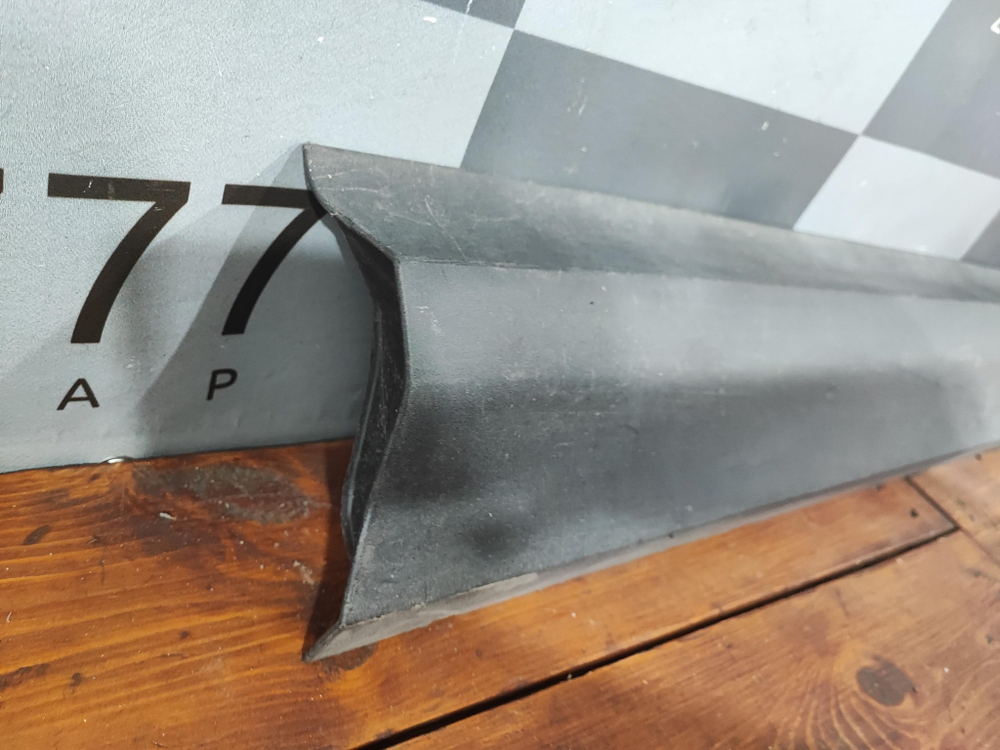 Накладка двери передней правой Skoda Kodiaq 16-нв Б/У Оригинал 565854940