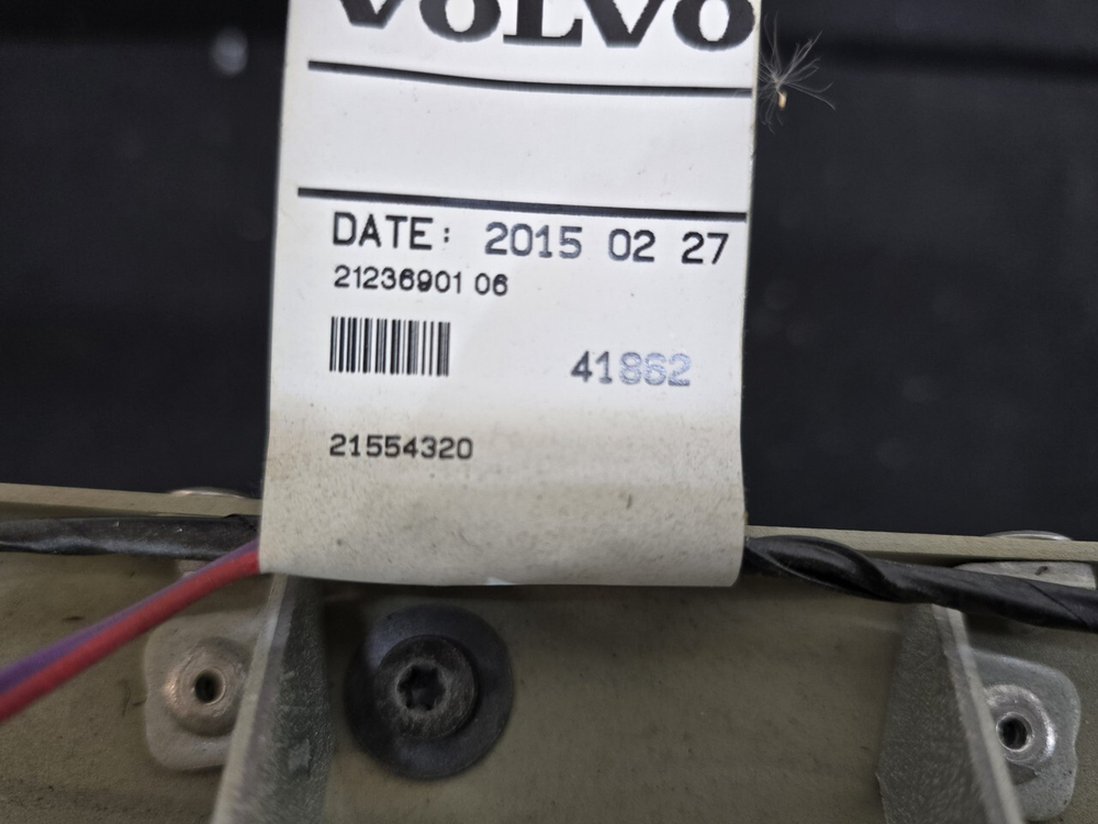 Консоль салона кабины задняя