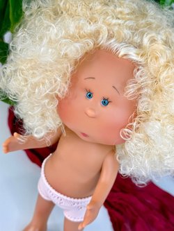 Кукла Nines виниловая 30см MIA LATINA без одежды (3000WL8A1)