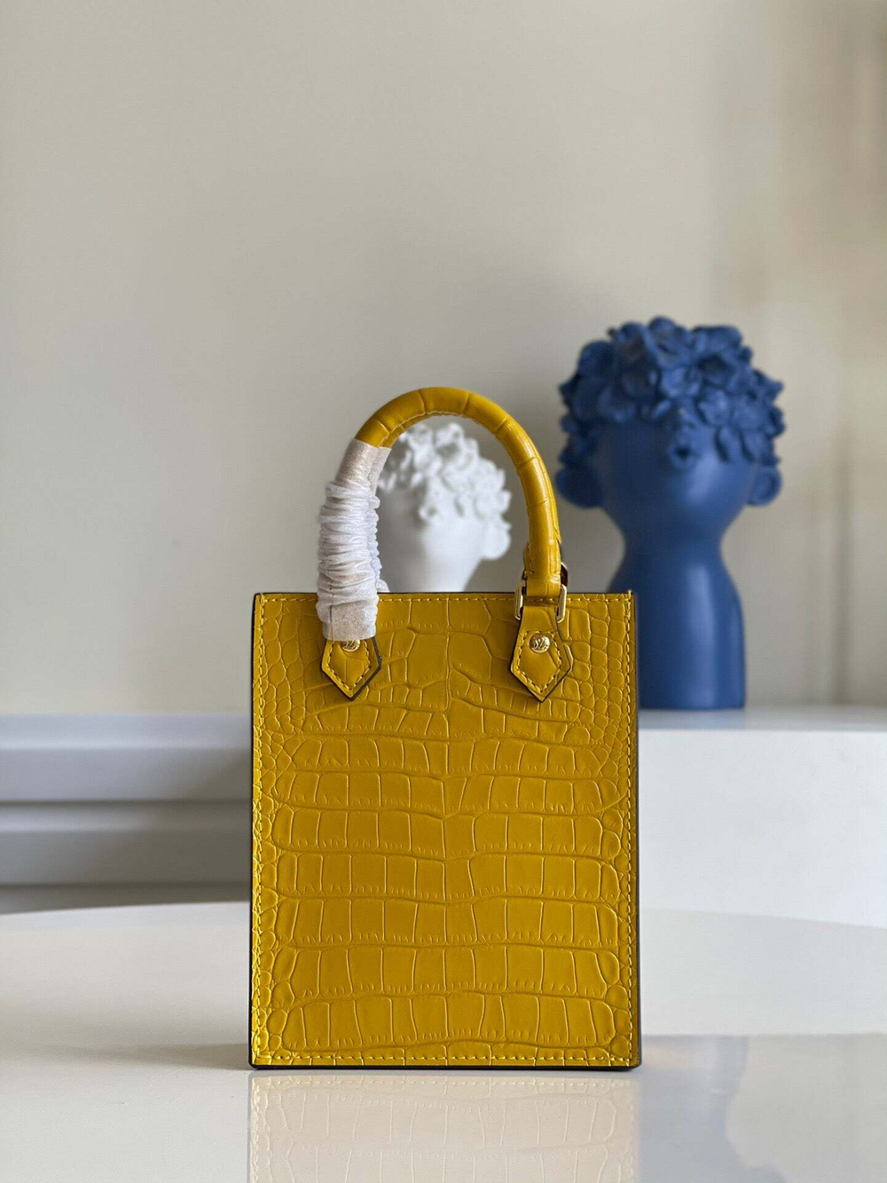 Louis Vuitton Petit Sac Plat