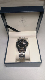 Часы наручные мужские кварцевые