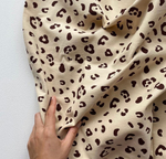 Фланель Лео на светло-бежевом фоне