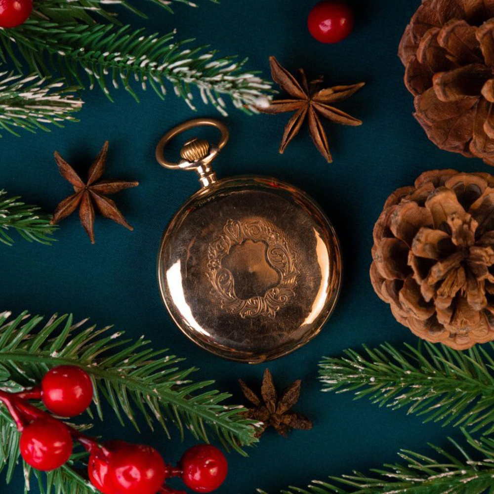 Золотые карманные часы