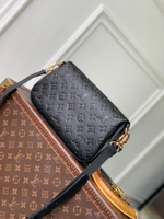 Louis Vuitton Pochette Metis Soft Bag