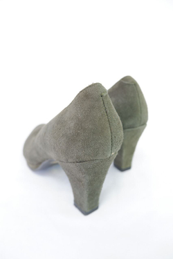 Туфли Andrea Conti замшевые 35 размер