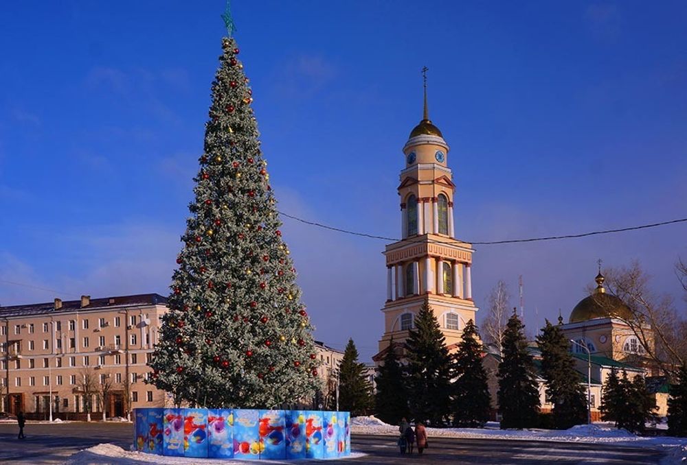 Уличная елка ствольная "Альпийская изумрудная" (пвх бело-зелёная) 15 м