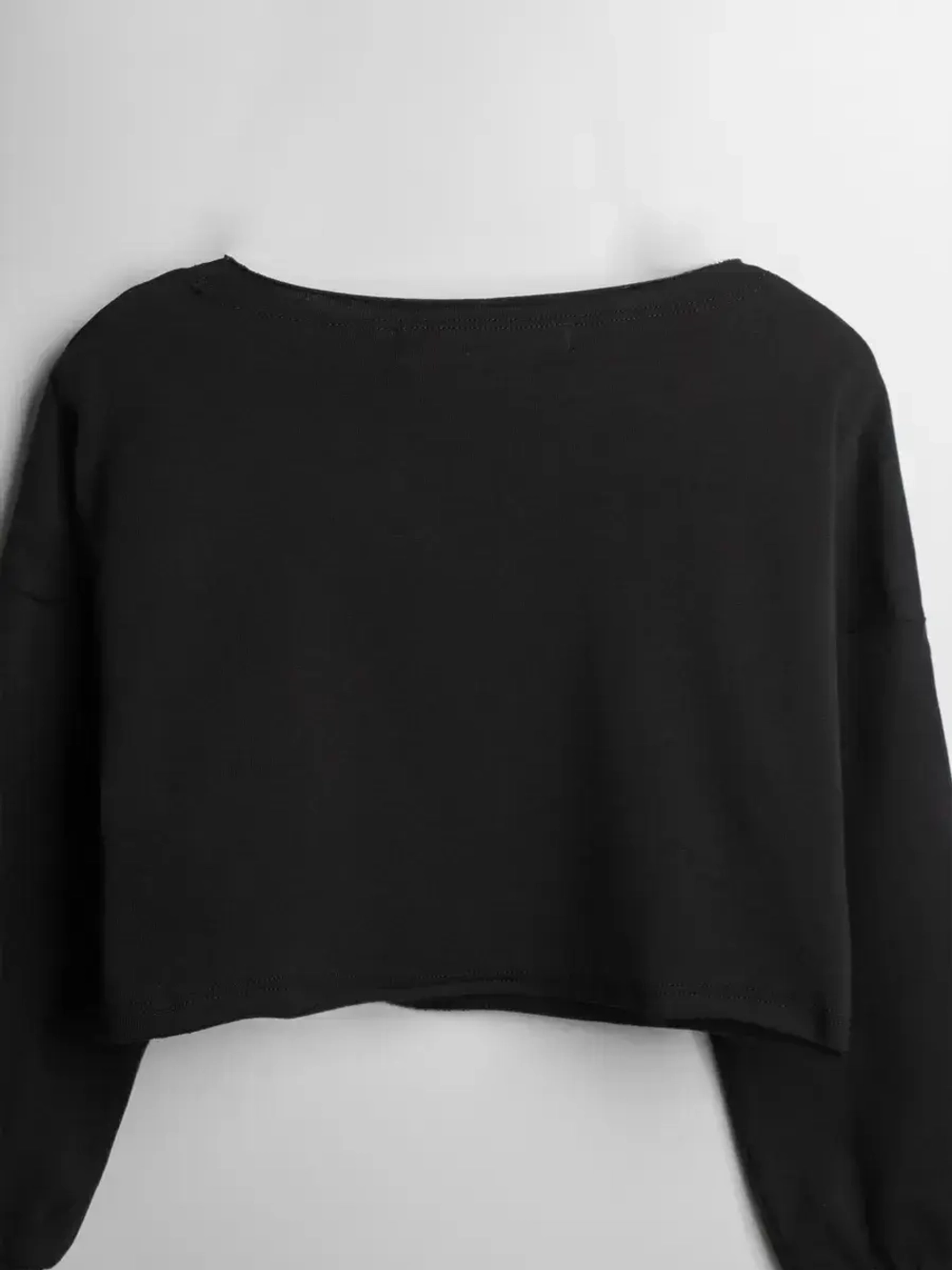 Лонгслив для девочки укороченный, черный