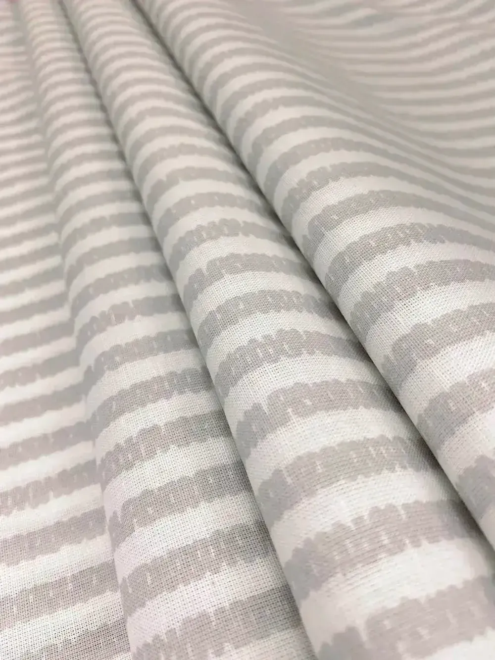 Декоративная наволочка с рюшами, оборками "Лутон" 50х70 см, 1 шт, без молнии